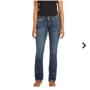 Ariat R.E.A.L. Midrise Stretch Ivy Stackable Straight-Leg Jeans